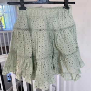 Minikjol - Kjol från By Malina i storlek XS🤍