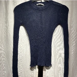 Zara topp - Skit snygg zara topp i nyskick 