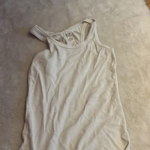 Linne  - Jätte gullig linne