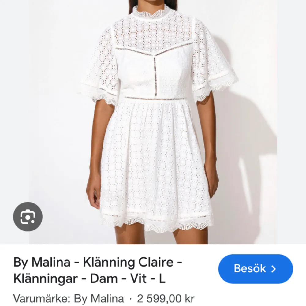 Vit studentklänning från malina. Den heter malina claire o köpt på NK för 2500kr. Endast använd en gång. . Klänningar.