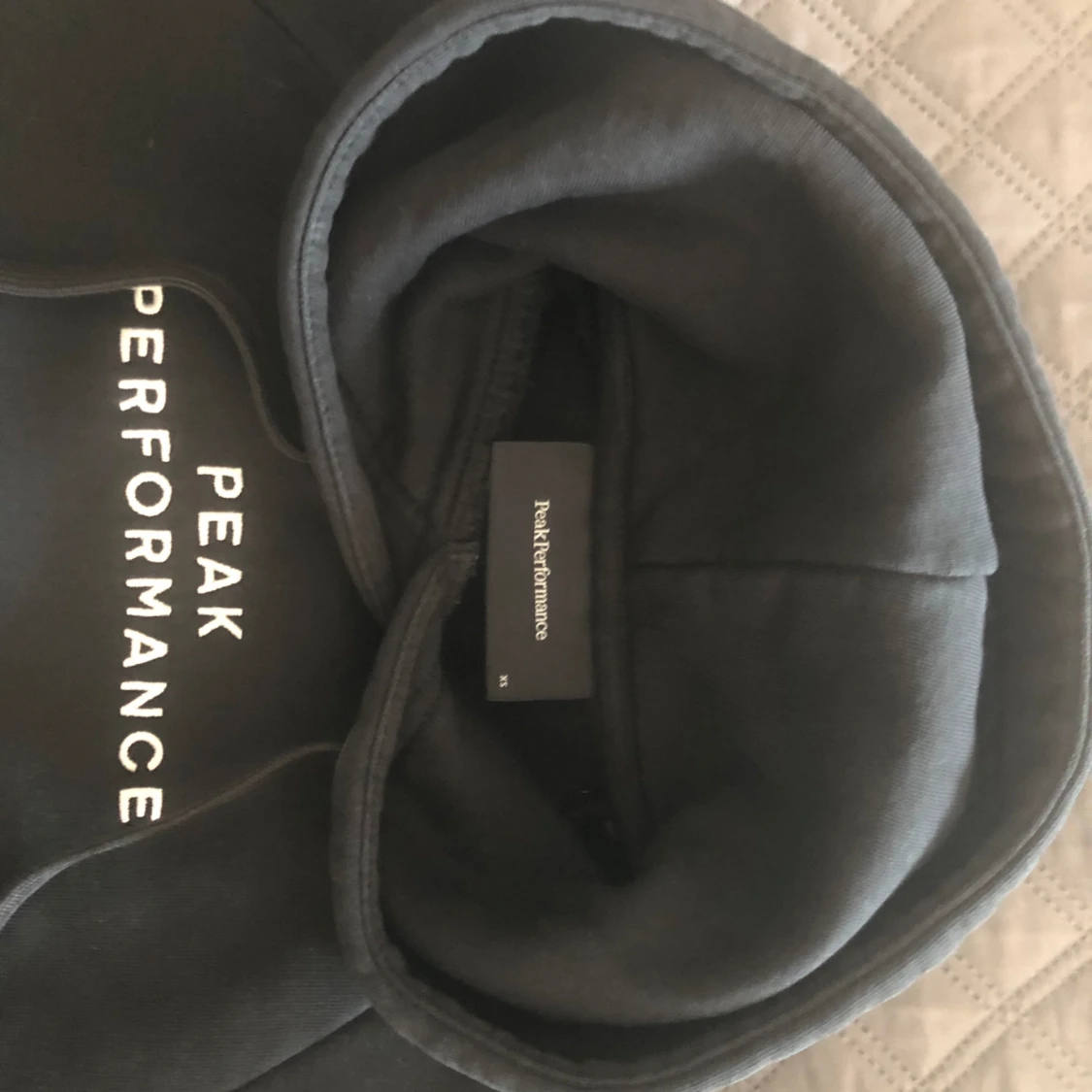 Peak performance hoodie - 90