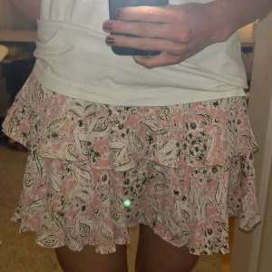 Rosa zara kjol - Jättefin kjol från zara i strl S