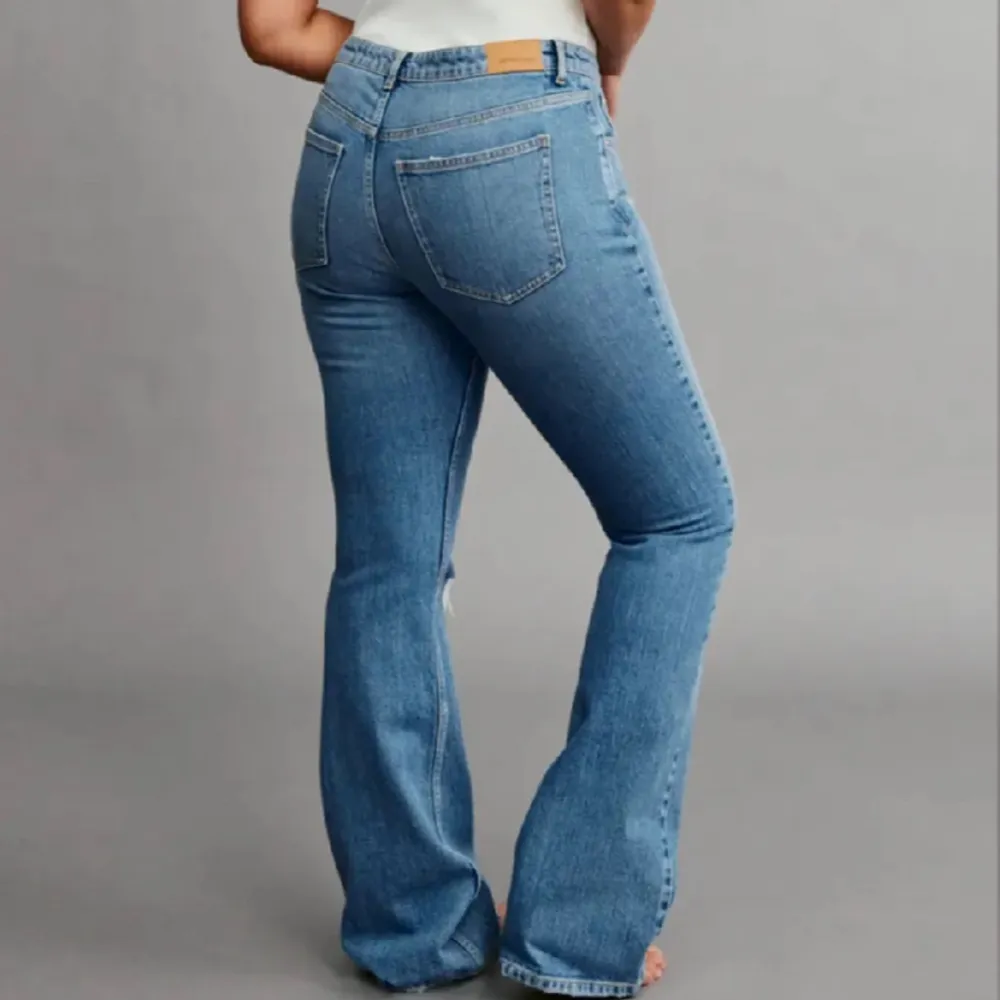 Gina tricot jeans som är tyvärr för små!. Jeans & Byxor.
