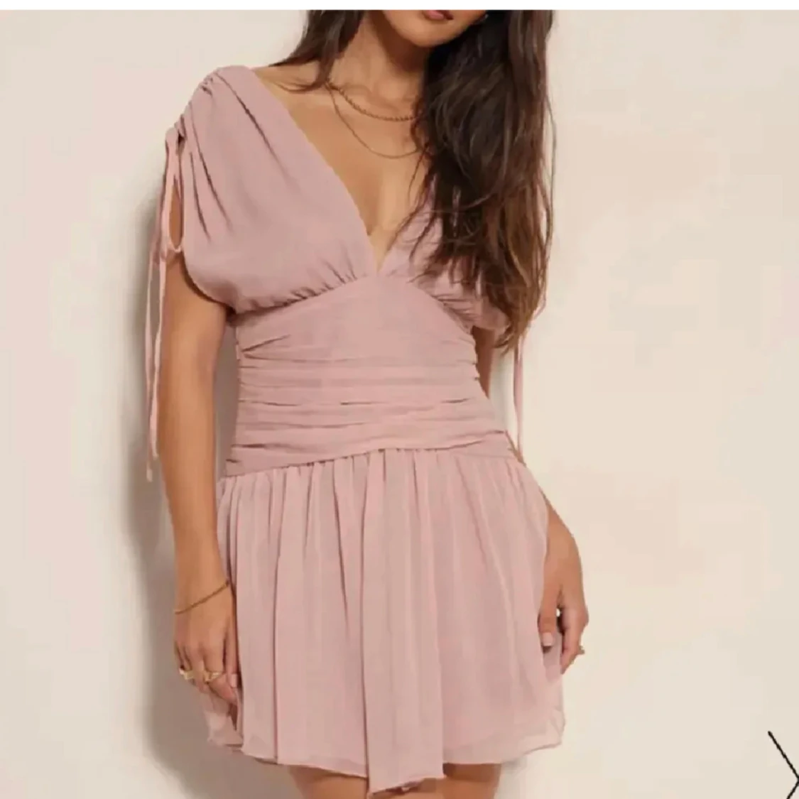 Rosa klänning från NA-KD