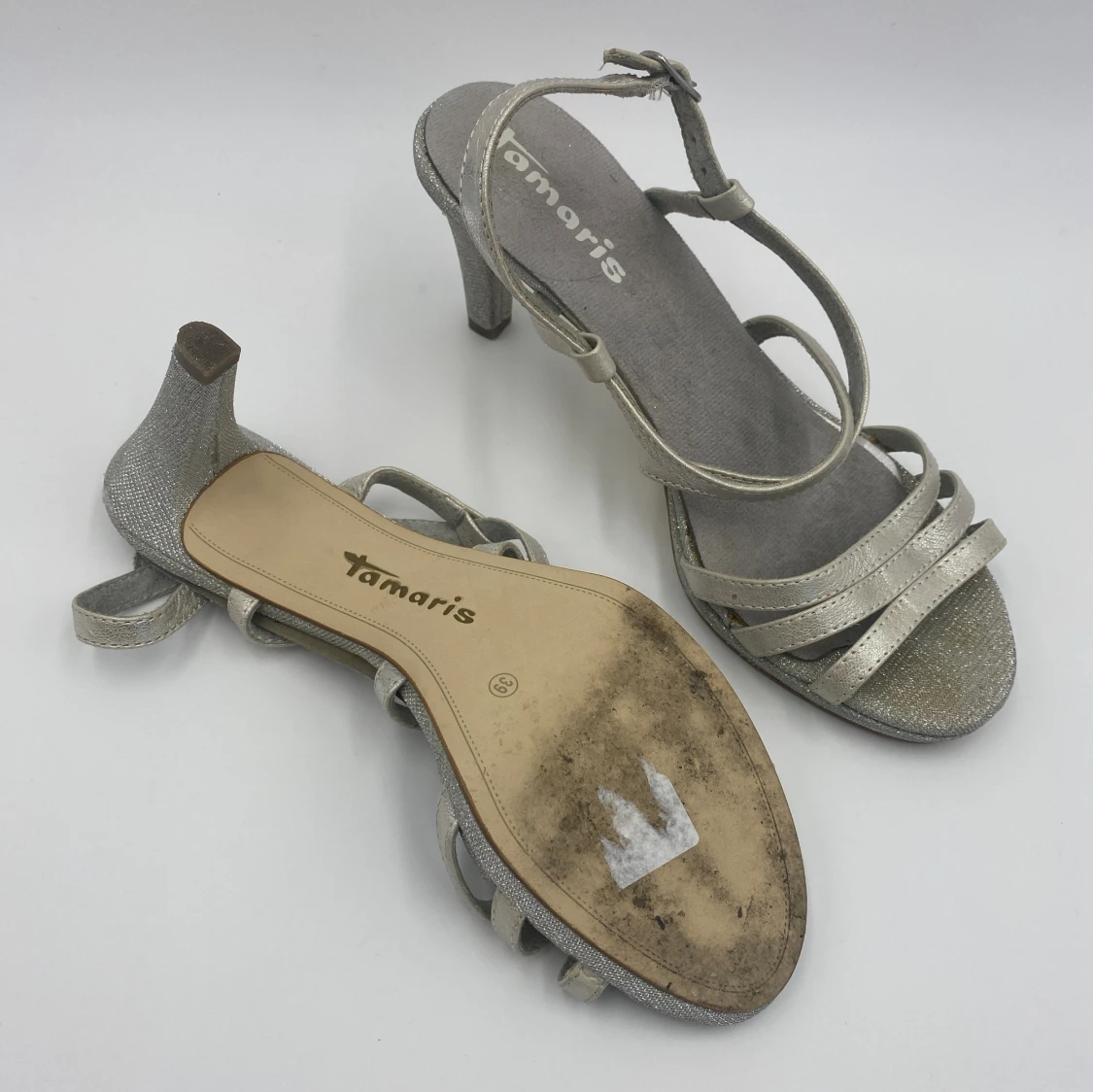 Glittriga klackskor - 92