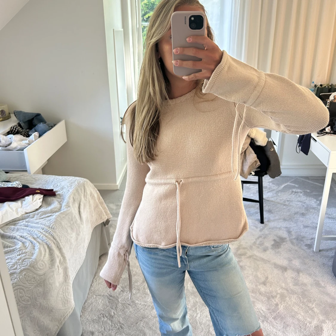 Stickad tröja med knytning - 92