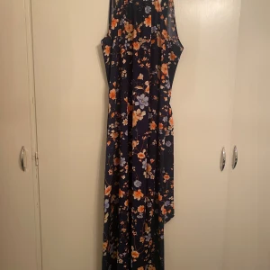 Lång sommar klännng  - Använd 1 gång!  Nyskick! 