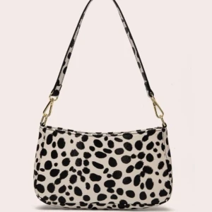 Mönstrad väska - Väskan är helt i nyskick och har inga defekter🌸