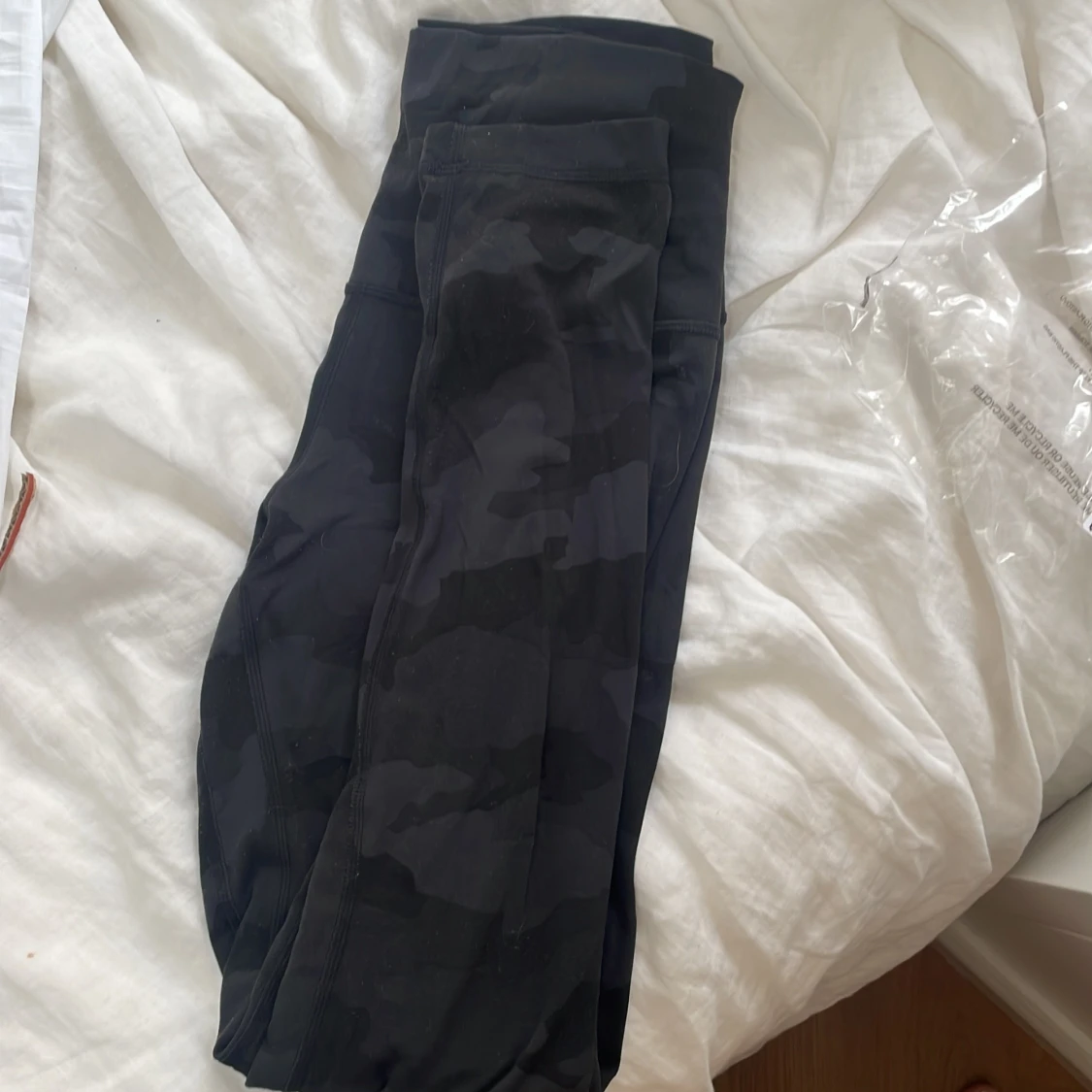 Lululemon träningsbyxor  - 90