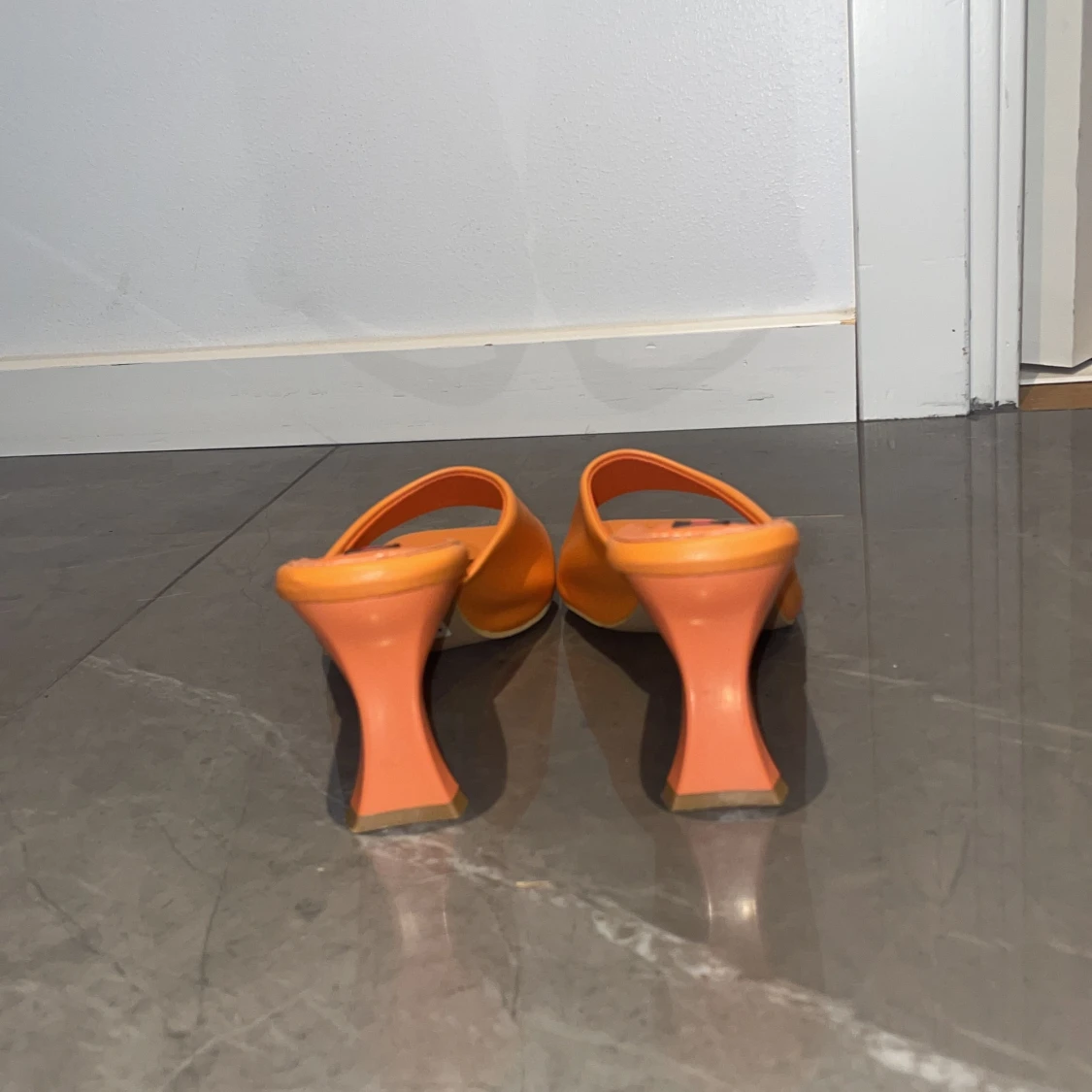 Klackskor - oanvänd! 🧡 - 92