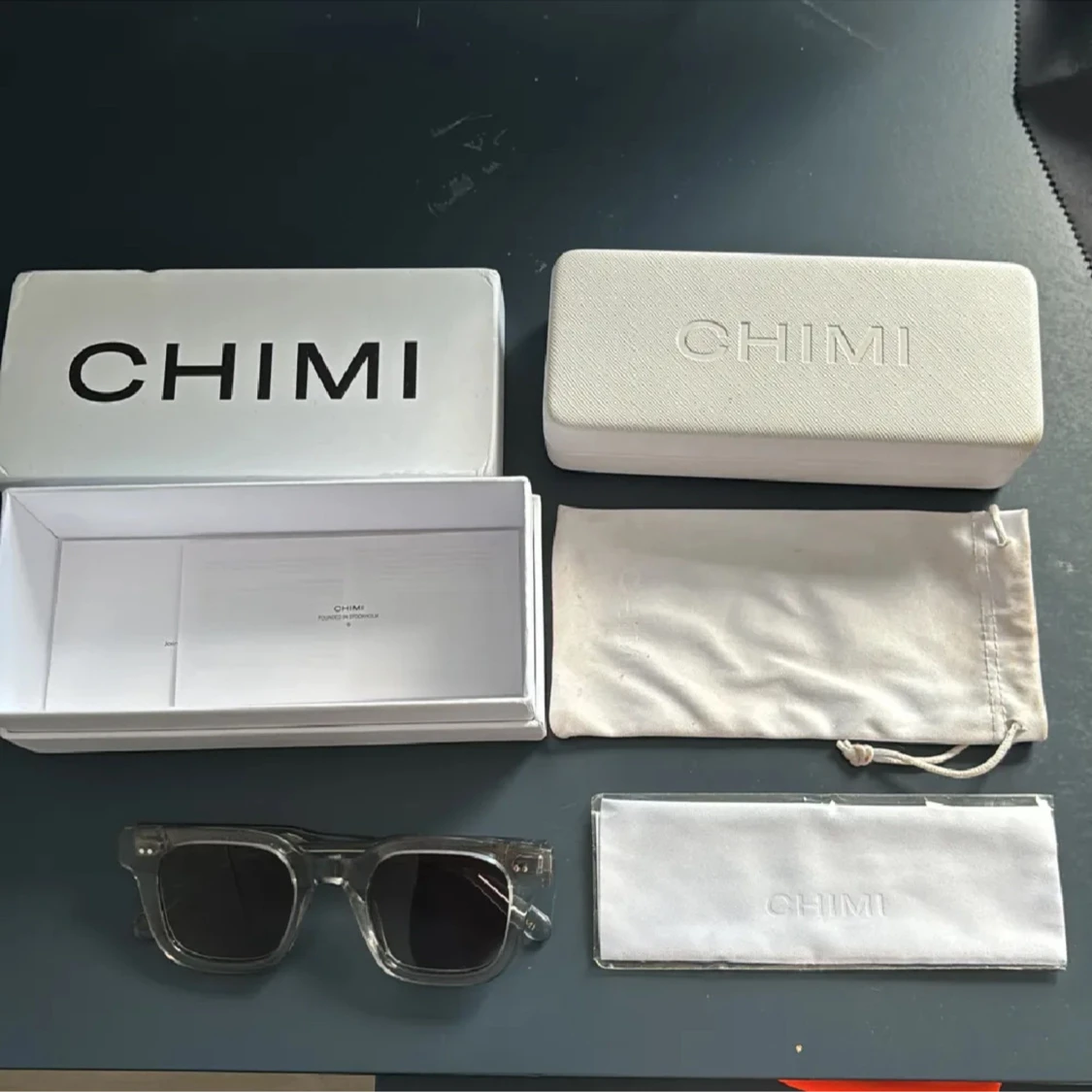 Chimi 04 grey