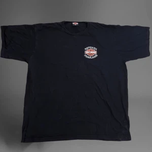 Harley davidson tshirt - Säljer denna snygga vintage harley davidson thailand tishan!