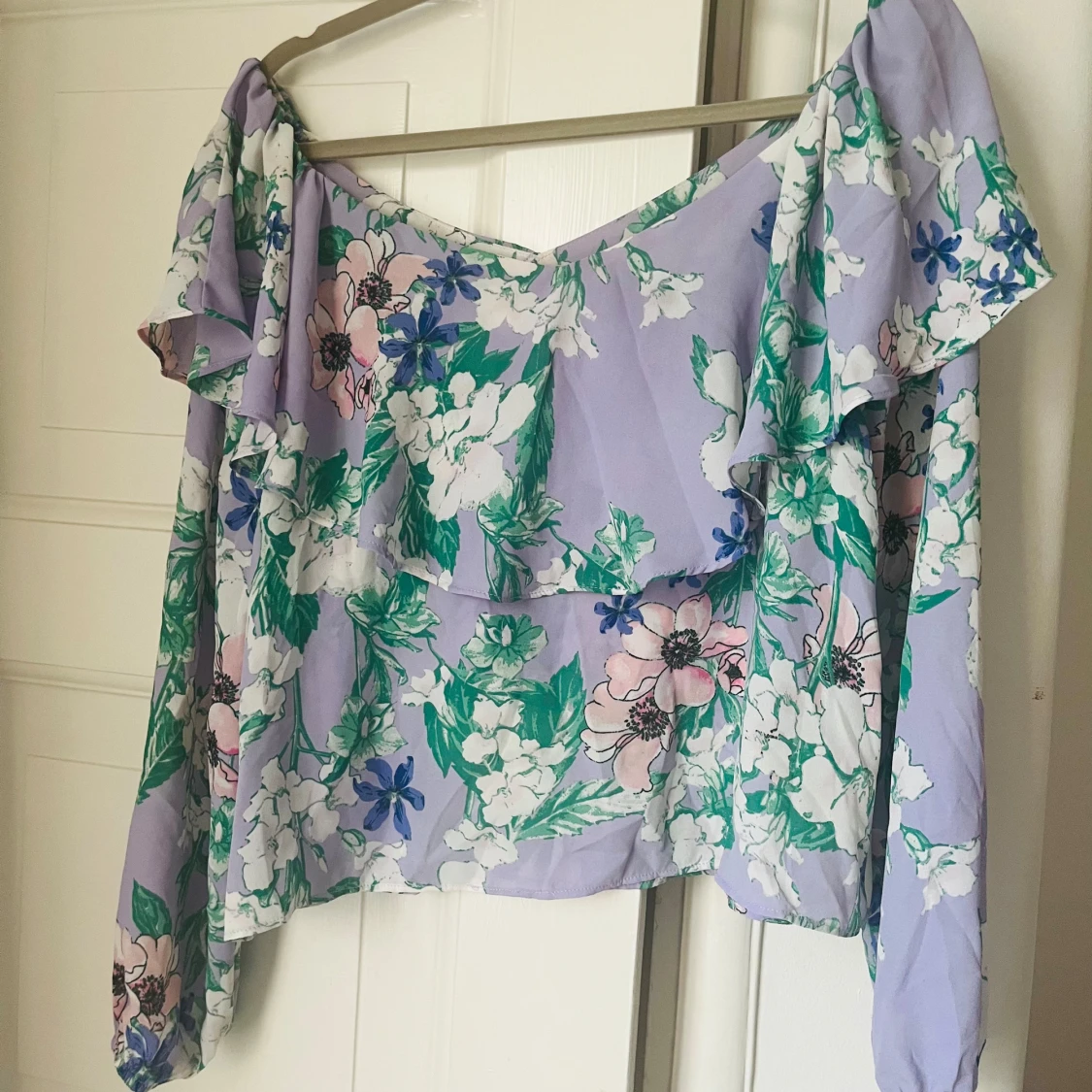 Somrig blus från Gina Tricot - 90