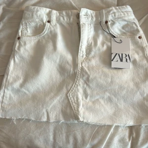 Kort kjol  - Passar perfekt och är så fin 