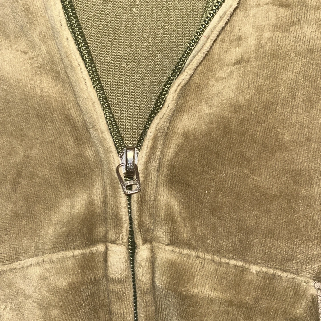 Grön kofta /juicy couture  - 92