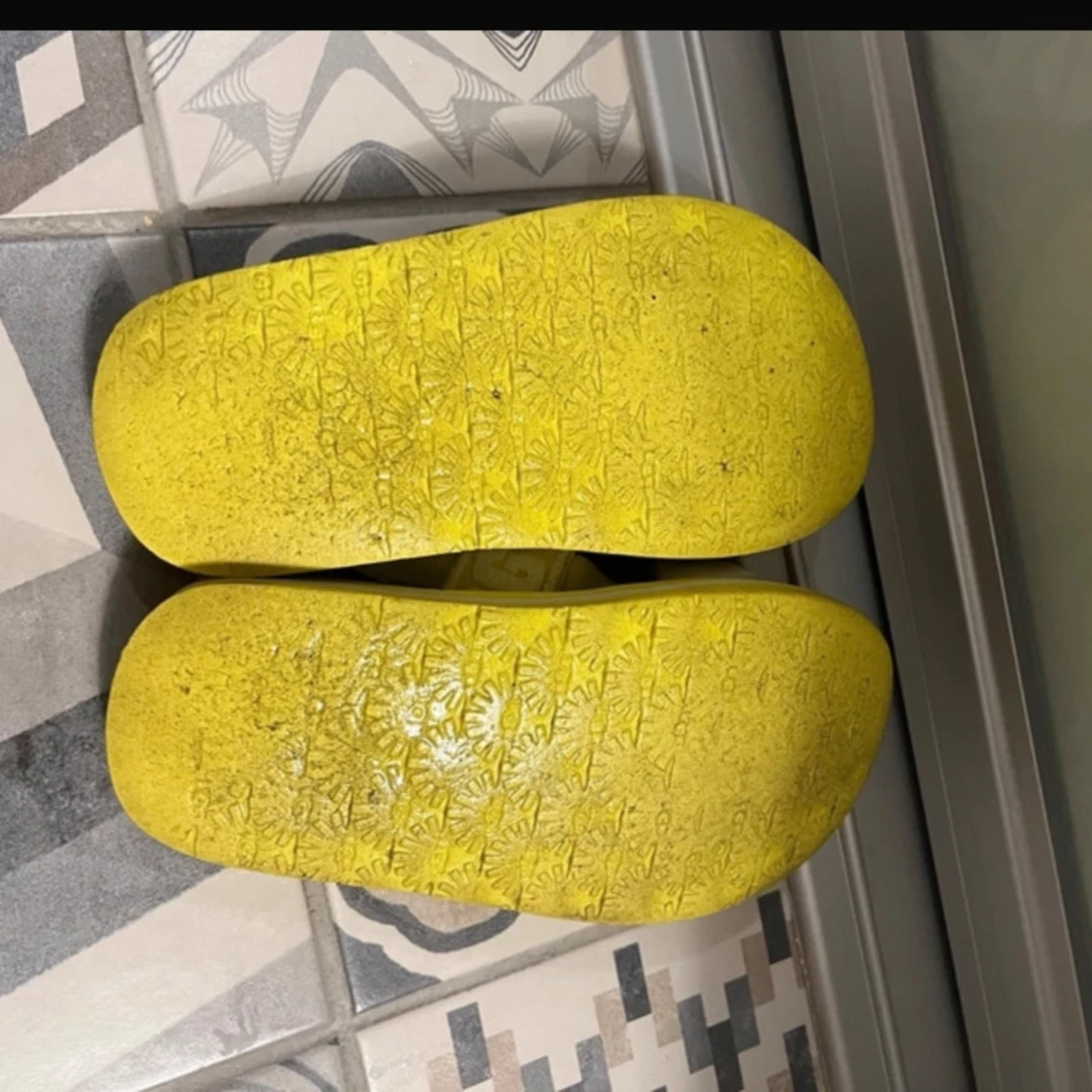 Gula ugg sandaler  - 92