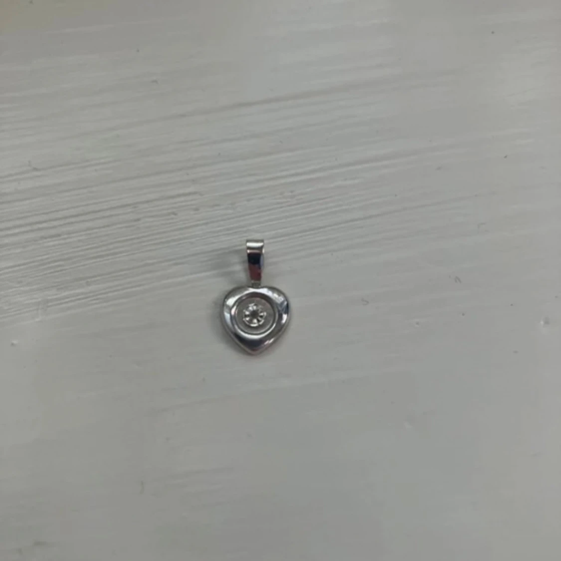 18k vitguld hjärta  - 90