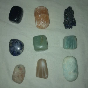 Olika kristaller - Skriv privat för att få veta individuellt pris (180kr för alla) SKRIV PRIVAT INNAN DU KÖPER! 