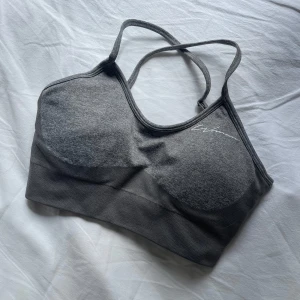 Sport BH - Sport BH i storlek 36!
