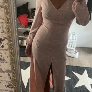 Lång klänning - Skriv för bättre bilder