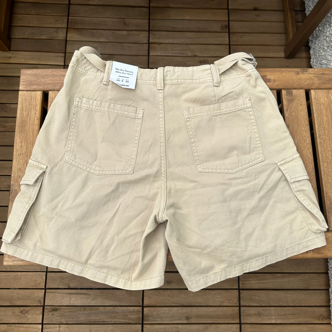 Beige cargo shorts från Pull&Bear  - 1
