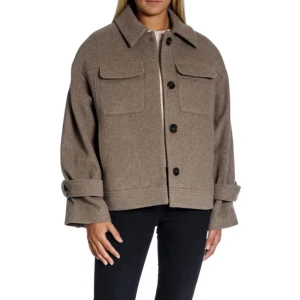 Dagmar Kappa - Jätte snygg kappa i ull fårn dagmar🌸