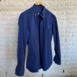 Polo Ralph Lauren Skjortor - Två Polo Ralph Lauren skjortor