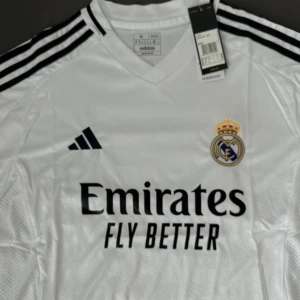 Real Madrid Tröja  - Helt ny storlek M