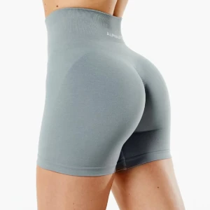 Alphalete: Amplify shorts - Nästan helt nya Alphalete Amplify  Shorts 4.5” i färgen Utility Grey. Endast använda en gång! Storlek: XS Kan skicka fler bilder på begäran! 💕