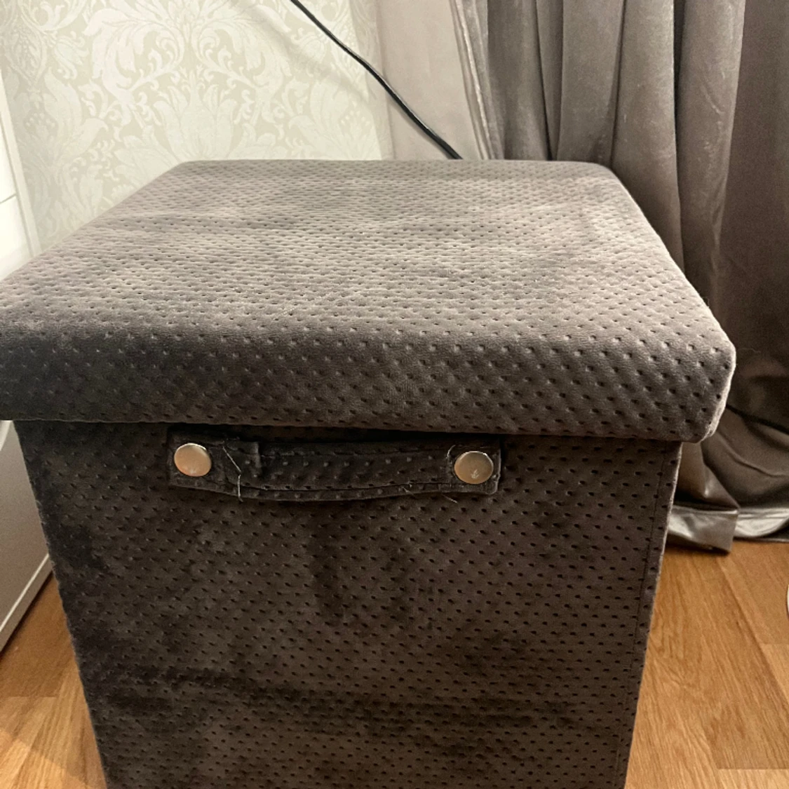 Sittpall med förvaring i - 90