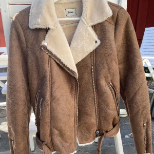 Jacka - Mysig jacka från Pimkie i Frankrike, oanvänd. Strl S.