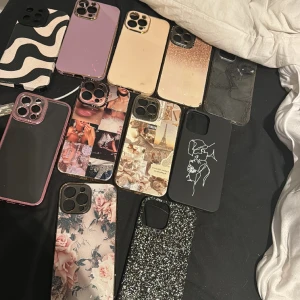 Mobilskal - iPhone 13 PRO Max Översta 5kr Resten 10kr Alla för 100