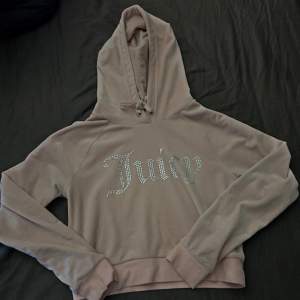 Bebisrosa hoodie från juicy, sparsamt använd