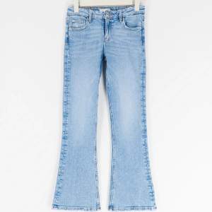 Jätte fina jeans från Gina. Säljer pgd att ja inte andvänder.❤️ orginal pris 350. Helt slutsålda. Skriv för mera frågor💕💕
