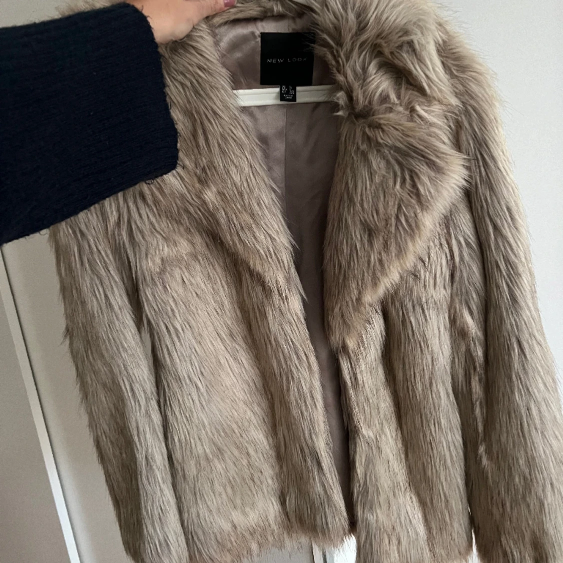 Fauxfur jacka  - 90