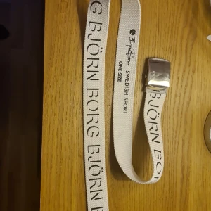 Björn borg skärp  - Säljer nu mitt björnborg skär då jag inte använder de, bra skick