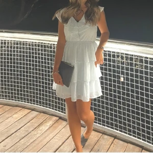 Klänning - Jättesöt ljusblå klänning. Från Nelly. Storlek 36. 100kr