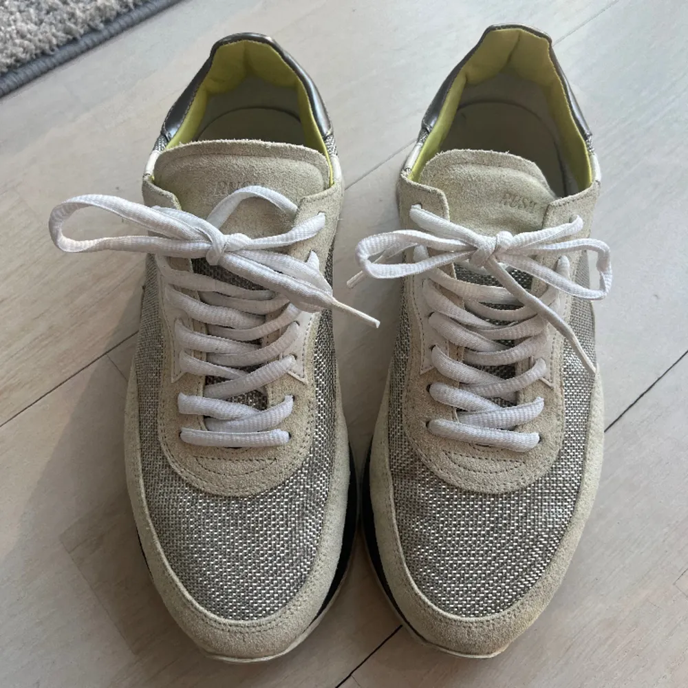 Supersnygga sneakers från Goud i storlek 41!. Skor.