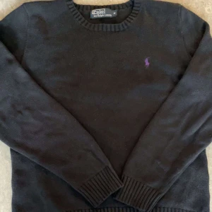 Ralph Lauren tröja  - Säljer nu denna riktigt feta Ralph Lauren tröja för ett riktigt bra pris. Mer info eller bilder skriv!