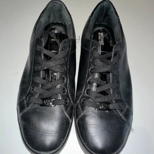 MICHAEL MICHAEL KORS IRVING LACE UP Women - MK damskor storlek 41 Svarta Nypris 1600