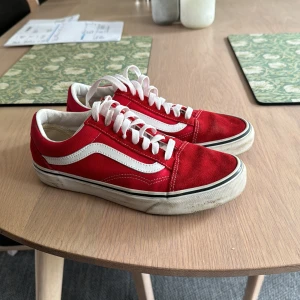 Vans - Vans i bra skick endast använda ett fåtal gånger