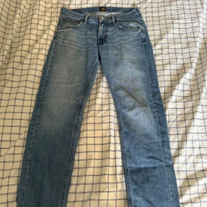 Lee Jeans - Bra skick, W30 L32, straight/regular fit.