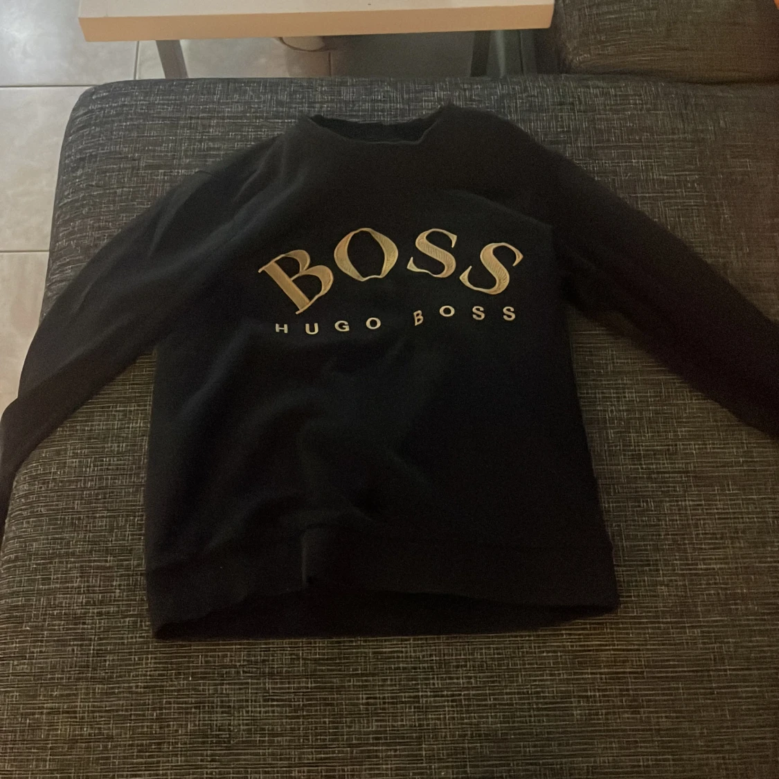 Hugo Boss tröja