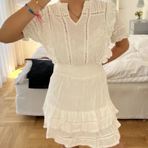 Neo noir klänning  - Superfin sommarklänning perfekt till student, avslutning, bröllop eller midsommar! Köpt för ca 900! 