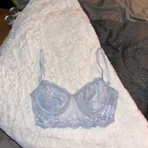 BH Ginatricot - Spetsbh från Gina