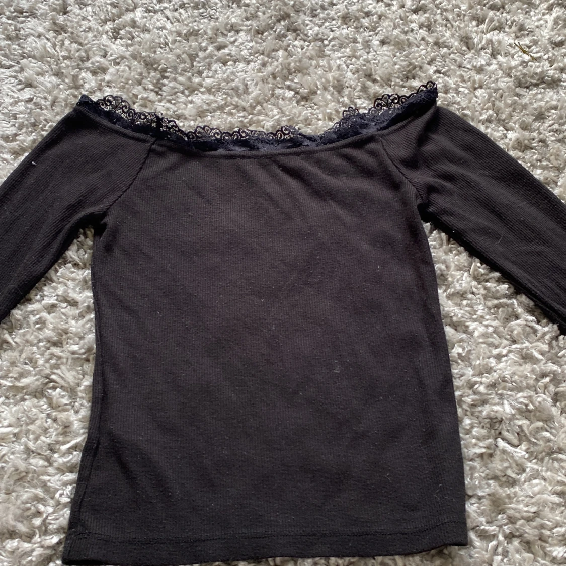 En svart fin tröja från Bikbok🖤