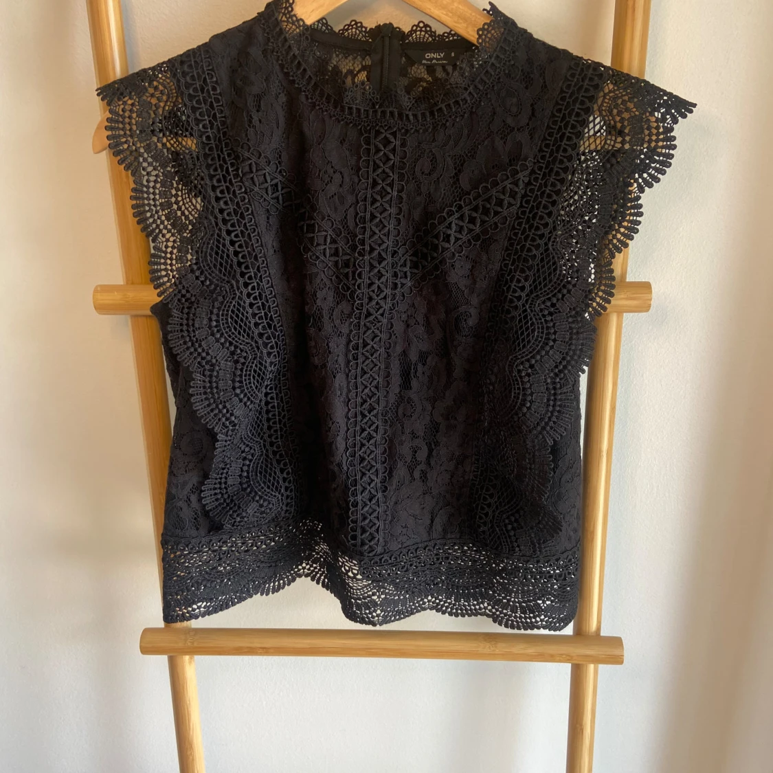 Fin blus från Only  - 92