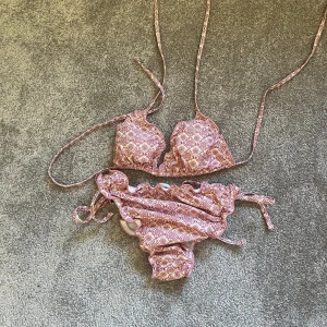 Bikini💕 - Super fin bikini från mango 💕passar mig dom har 36 vanligtvis , ursprungspris 349