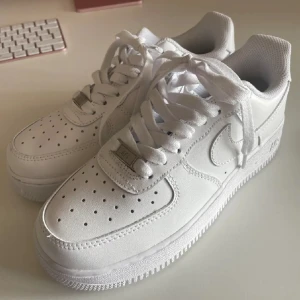 Nike air force 1 - Praktiska skor till vardagen (Dem är äkta!) 