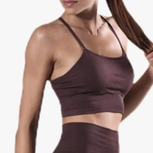 Sporttop Yoga Bh stl.S - Sport-Bh, yoga-topp stl.S Mörk plommonfärg/ brun. Urtagbara iilägg i kupor. Obetydligt använd